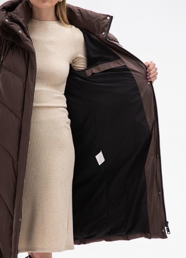 Женский пуховик коричневого цвета с капюшоном модель № 31114 универмаг малина