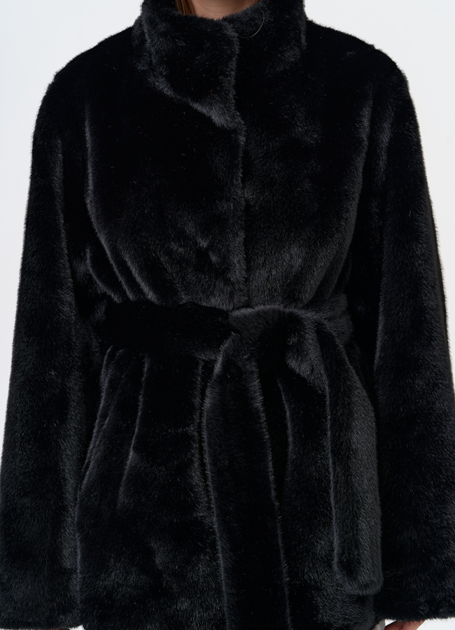 Женская шуба из эко меха в черном цвете модель № 31251 универмаг малина
