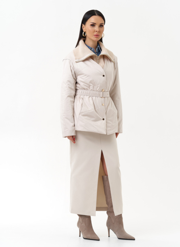 Женская утепленная куртка с поясом