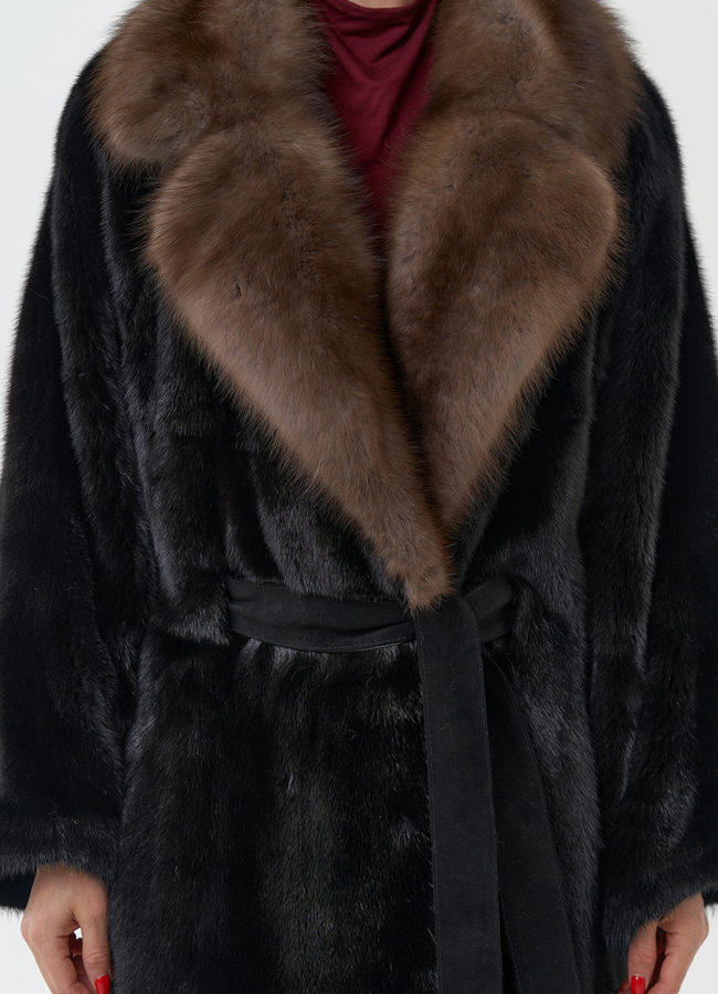 Норковая шуба с английским воротником из меха куницы модель № 30482 универмаг малина