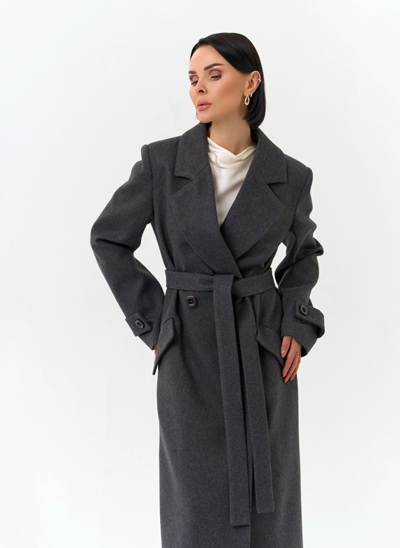 Женское длинное пальто с поясом