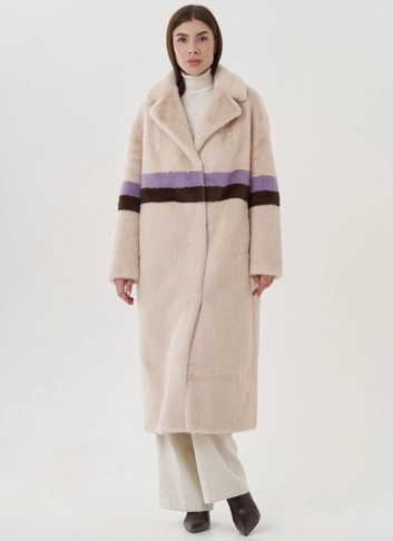 Женское пальто из эко меха 
